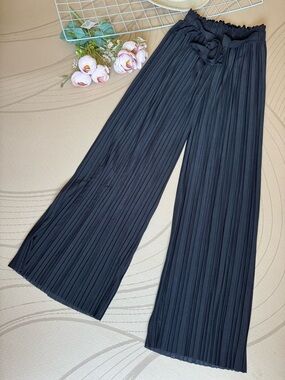 Wide Leg Pleated Black Pants with Tie Waist